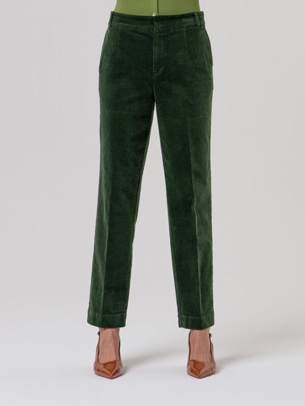 PANTALÓN ESTILO CHINO CAQUI