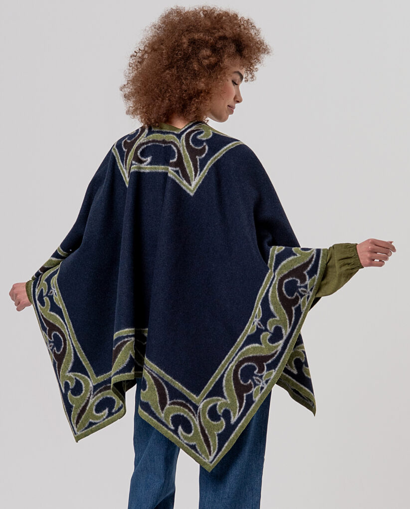 PONCHO DE JACQUARD MARINO
